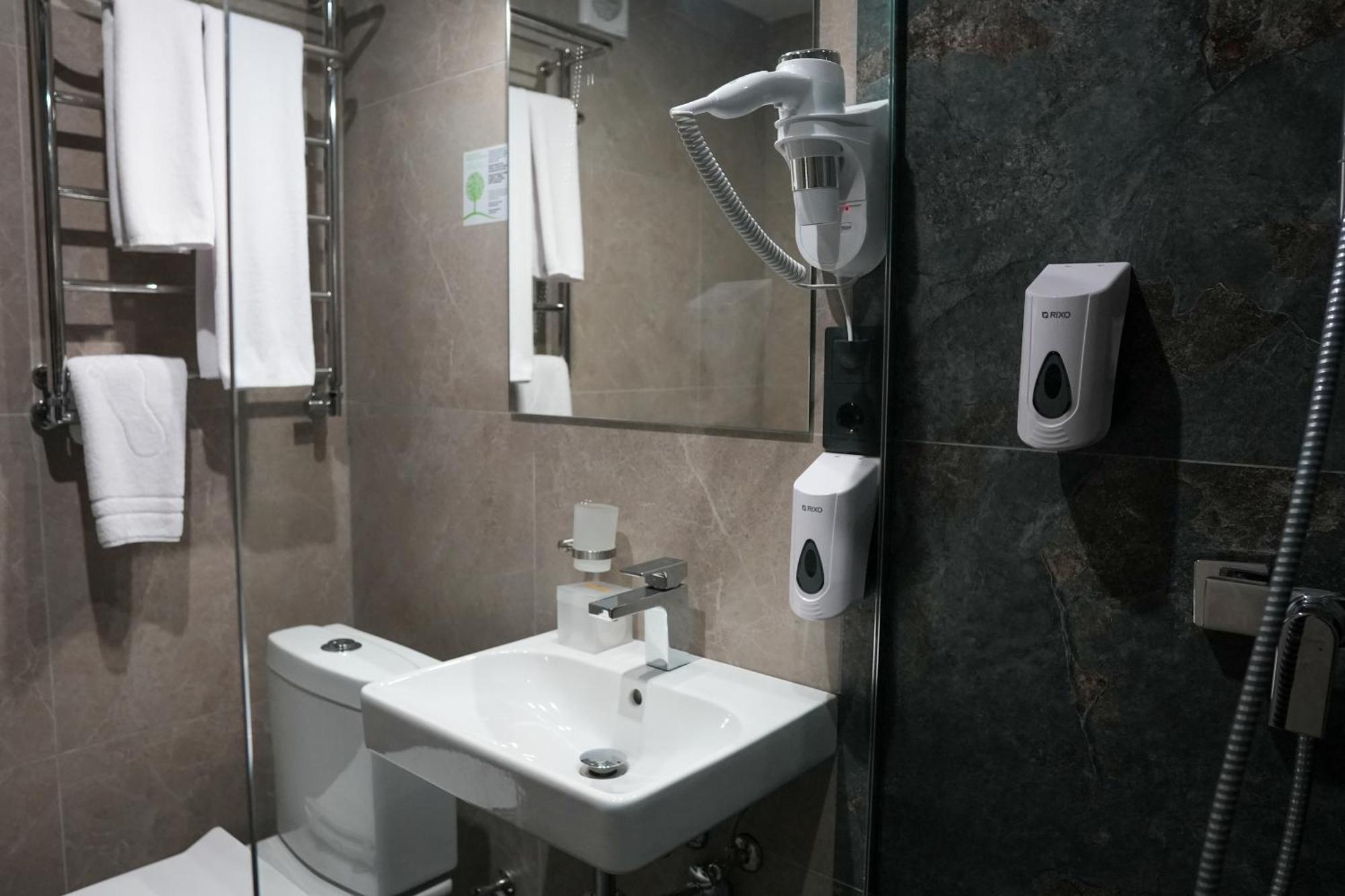 Optima Collection River Park Lutsk Luaran gambar